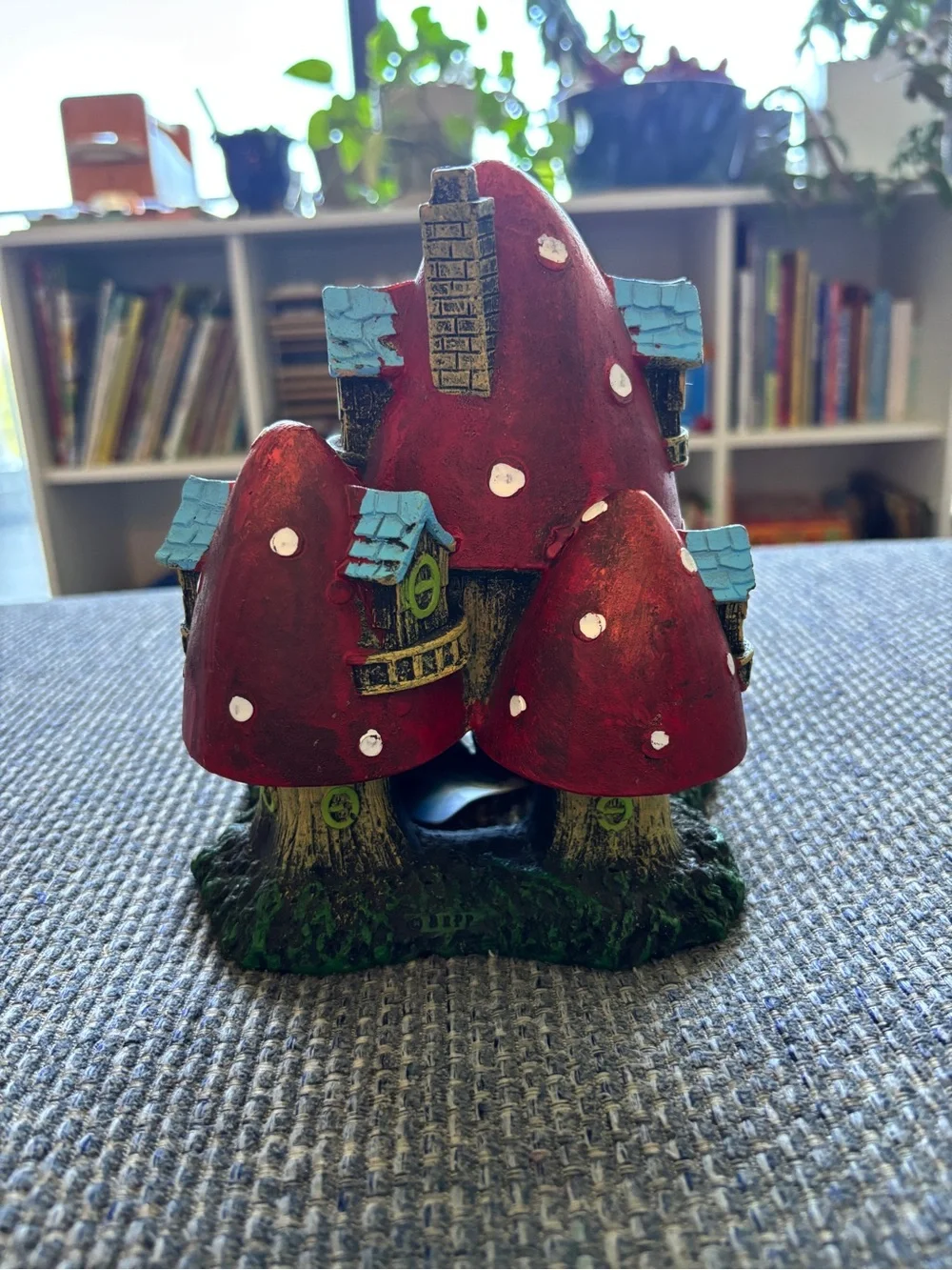 Whimsical Red Mushroom Fairy House Aquarium Décor